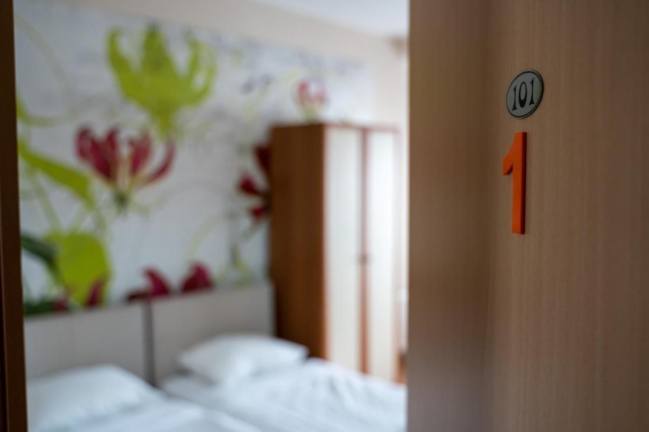 Sidera Aparthotel Охрид Экстерьер фото